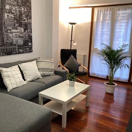 Angeles Sorazu - Ongi Etorri Apartment Zumaia Ngoại thất bức ảnh